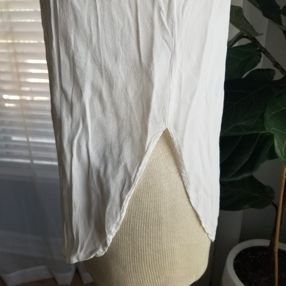 ASTR the Label white silk tunic top size XS - Picture 5 of 11